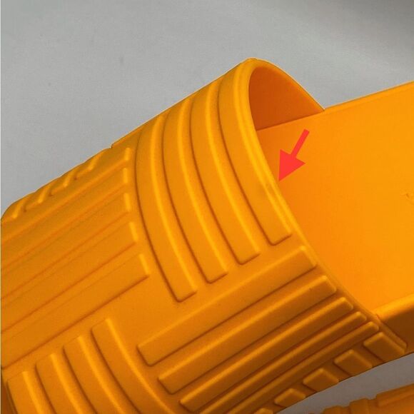 Bottega Veneta Orange Rubber Slides size 37 - Picture 4 of 11